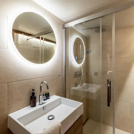 Montame - Modern Luxury In The Swiss Alps Chalet *